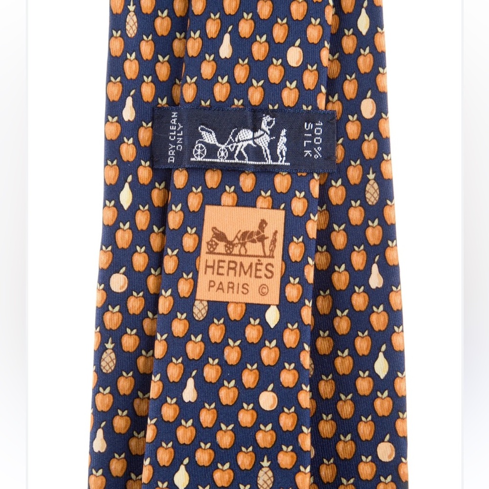 Herms Men’s Silk Tie Apples And Pears Pattern 7914 Made In France View 3